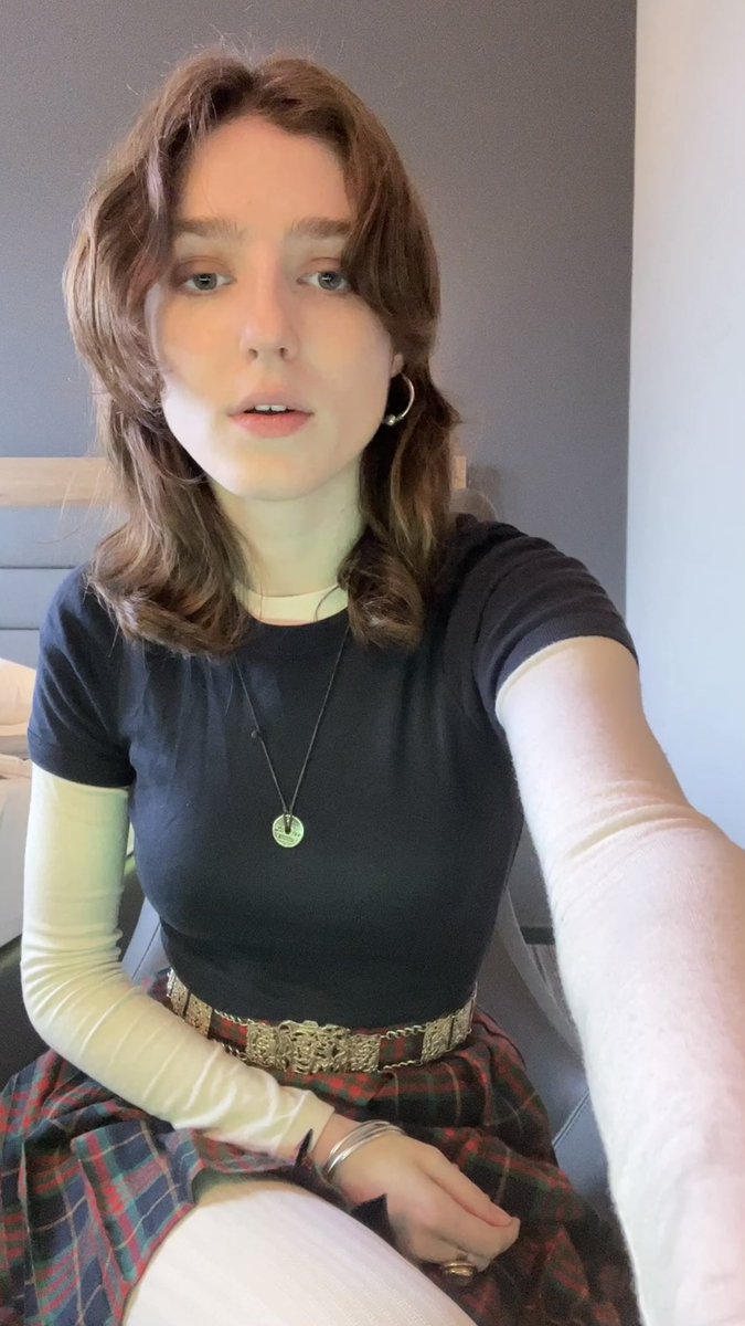birdy's tweet photo. Join me in the Heartbreaker premiere chat now 🤍🐺
https://t.co/7P5C1LNzSS https://t.co/WUkp0Uv6h6