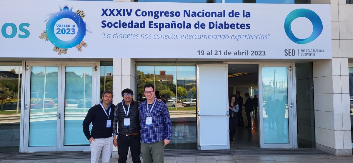 Jose Nistal y Jaivir Pall de <a href="/ZubiCapital/">Zubi Capital</a> e Iker Marcaide, en el XXXIV Congreso Nacional <a href="/SEDiabetes/">SED Diabetes</a> donde más de 1.200 expertos debaten estos días sobre los últimos avances en el tratamiento de esta enfermedad.
#SolvingChallengesForABetterFuture #diabetes #SEDiab2023 #SEDiabetes