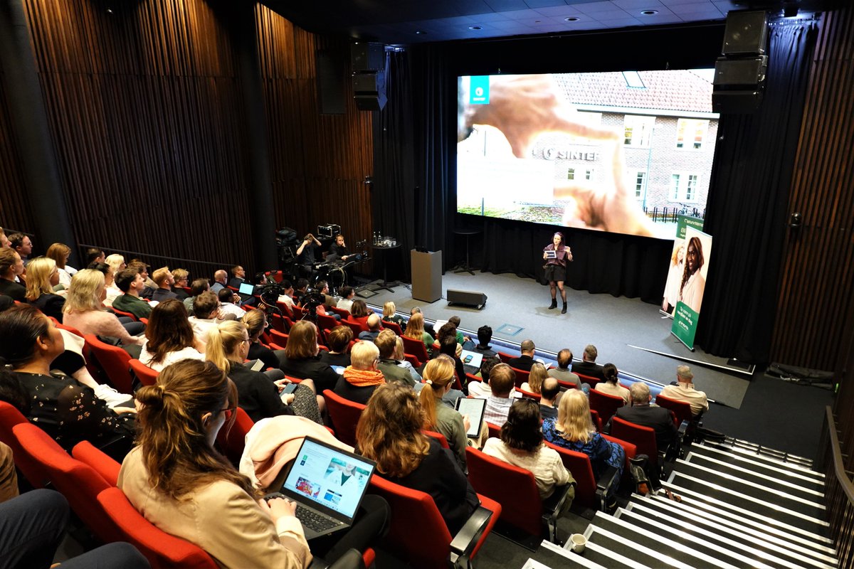 racheltiller's tweet photo. Yesterday, I presented on #interdisciplinary research and science-industry knowledge transfer within a #GBF context of #30x30 - global ambitions needs local implementation and buy-in for effectiveness - w/ #Senja as example
@SINTEF @Finansforbundet @Naturviterne @kldep @LeneLad https://t.co/d5p0JnjGsp