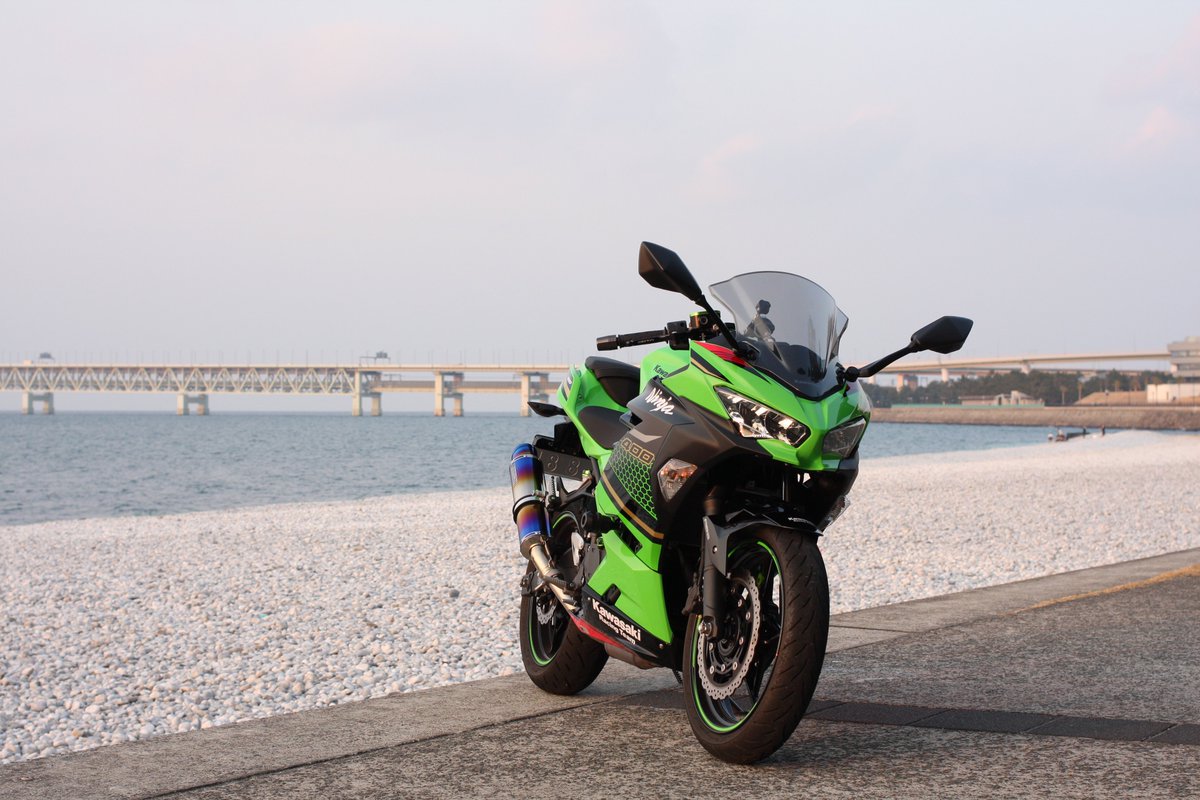 OUCracing's tweet photo. 【部員紹介】
(新2回生)主務・広報担当Mくん!

ABARTH 595・Ninja400

本当に国産が欲しいと嘆き日々の故障と戦ってます!?

 #大阪商業大学
 #自動車部
 #春から大商大
 #部員紹介 
 #アバルト595
 #Ninja400 
 #車好きと繋がりたい
 #部員募集中 https://t.co/IiCiowoJpn