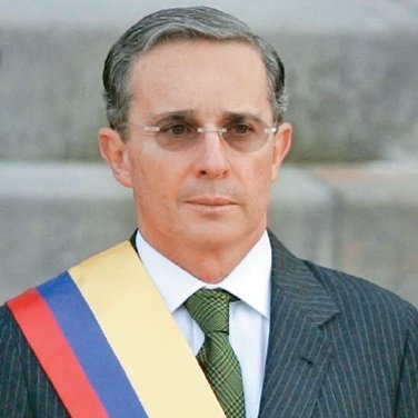 Álvaro Uribe 🇨🇴 Fans tweet media