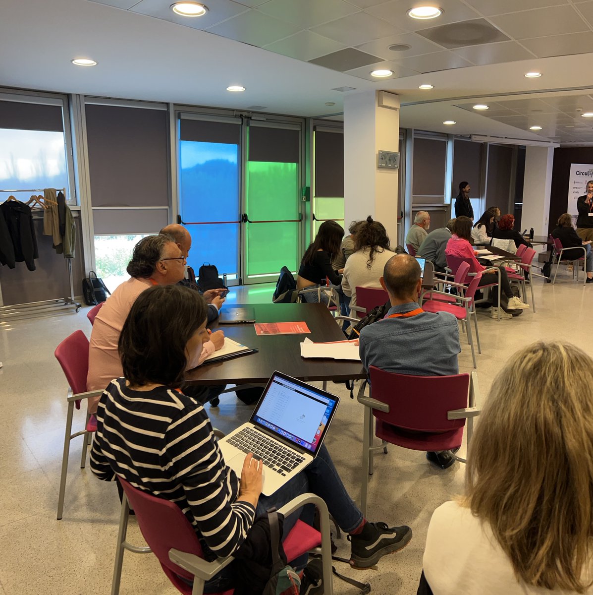 circularB30's tweet photo. 👉🏻 Comença la primera Matinal d'Innovació 'Valorització dels Residus Orgànics: fem del problema una oportunitat'
(...)
🔗 Més info: https://t.co/B1GVO9DO1F
#Cerdanyola #Mollet #Residu0 #EconomiaCircular #B30 #CircularB30 #ÀmbitB30 https://t.co/WvV17lSHgV