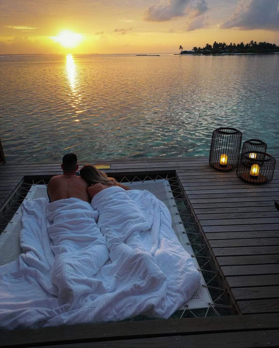 Rise and shine together ☀️

📷 @timetotravel_ar

#CinnamonHotels #CinnamonHakuraaHuraa #Maldives #InspiringMoments