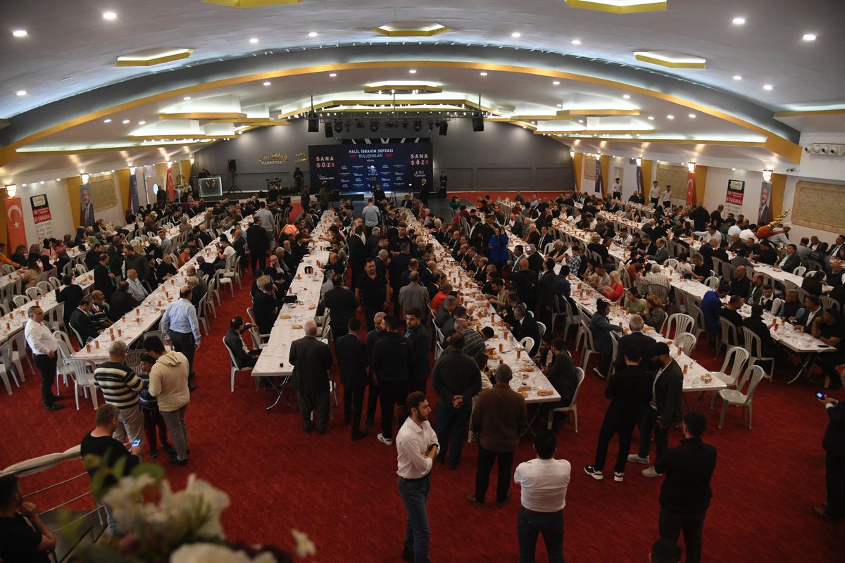 Halil İbrahim Sofrası Buluşmamızı Saadet Partisi Genel Başkanı Sn. <a href="/T_Karamollaoglu/">Temel Karamollaoğlu</a>, Milletvekillerimiz, Belediye Başkanlarımız ve hemşehrilerimizin katılımı ile gerçekleştirdik.

Cumhurbaşkanı Adayımız Sayın Kemal Kılıçdaroğlu önderliğinde Halil İbrahim Soframız büyüyecek,