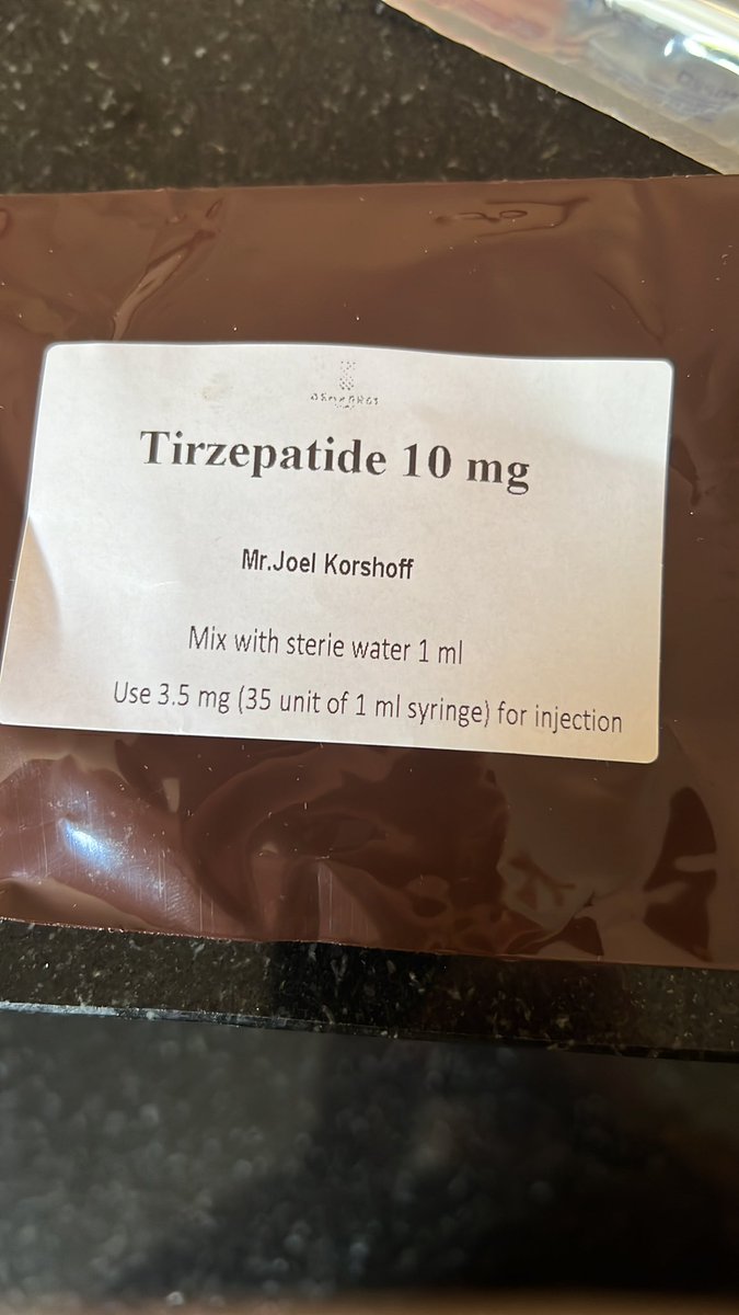Coachkcrypto's tweet photo. This is the truth! 

This peptide in clinical trials after 6m vs the placebo group lost the average person 11-17% of their total body fat!

I’m on week 1 and the urges to eat are far less and when I do I get full faster!

Good diet and some exercise added as well Lfg https://t.co/gsxZRjwJVV
