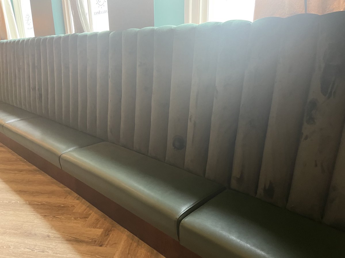 valebarfitters's tweet photo. Seating for vanilla spice Newport https://t.co/3zvgHbPA4y
