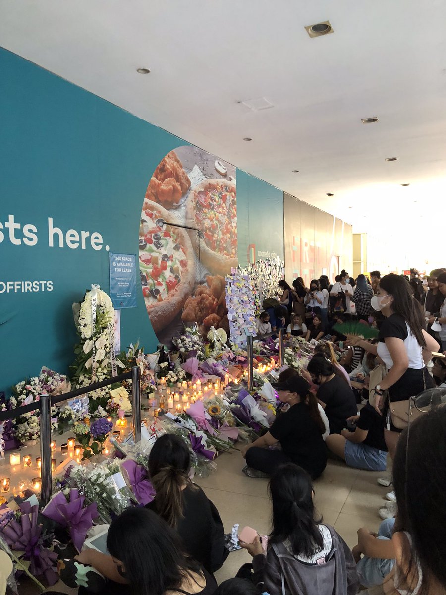 ymoonddanabbu's tweet photo. binnie do you see this ? A lot of people loves you https://t.co/lGp0x0N8o4