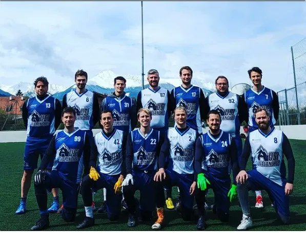 #ESD supports the USI Avalanches again this year and wishes them all the best for the start of the season. 🏈 💯 

#CHES #USI #FlagFootball