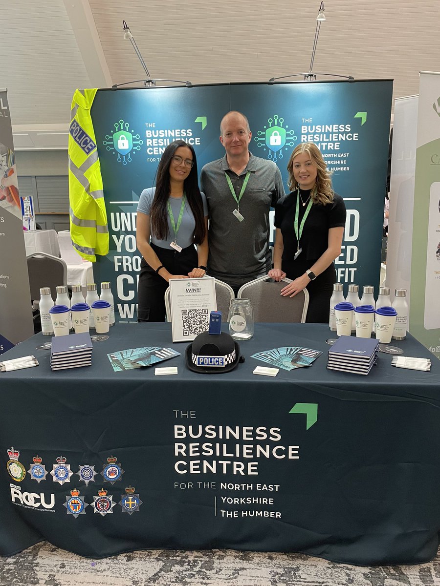 NEBRCentre's tweet photo. We’re all ready and set for the #SamNetworking #BusinessExpo this morning in #Huddersfield! 

A full day of meeting new businesses, giving out merch and passing on top tips about how to be #CyberSecure 🔒

We also bumped into Marc Walker our #CyberExpert from @CommstecIT 🤩 https://t.co/ww7ErnVIn0