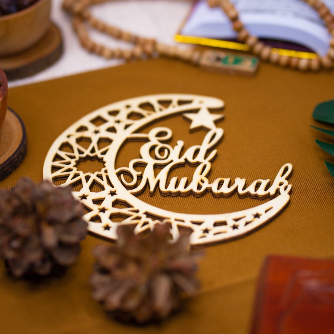 Eid Mubarak to all who are celebrating! 

#graysons #greenwich #uniofgreenwich #greenwichuni #eidmubarak #eid #mubarak