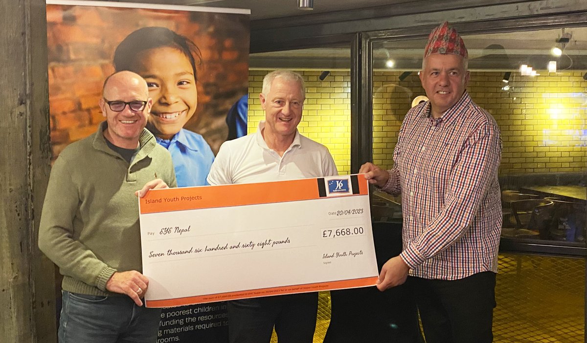 EYENepaltweets's tweet image. Heartfelt thanks to all the volunteers from #IslandYouthProjects for their incredible support for #EYENepal.  Not only for all the hard work on refurbishing the Khahare Learning Centre, but also for raising the amazing sum of £7,668 to help with the ongoing work of the #charity.