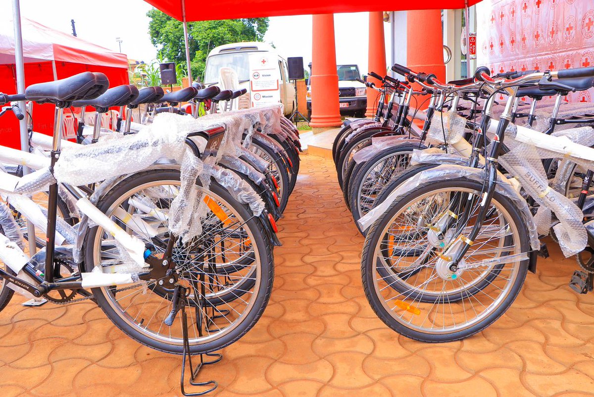 UgandaRedCross's tweet photo. Today, we are launching a bicycle distribution excercise supported by @BuffaloBicycles 

@UgandaRedCross has recieved 1200 bicycles to support our Volunteers in communities to deliver timely services to the people we serve.
@GovUganda @IFRCAfrica 

#Partnerships for #SharedValue https://t.co/KykCVBTwuy