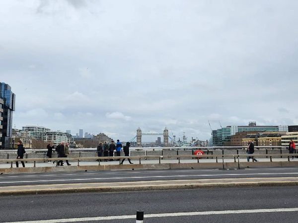 HOMBREE3's tweet photo. I love London https://t.co/fJDtnMlTFG
