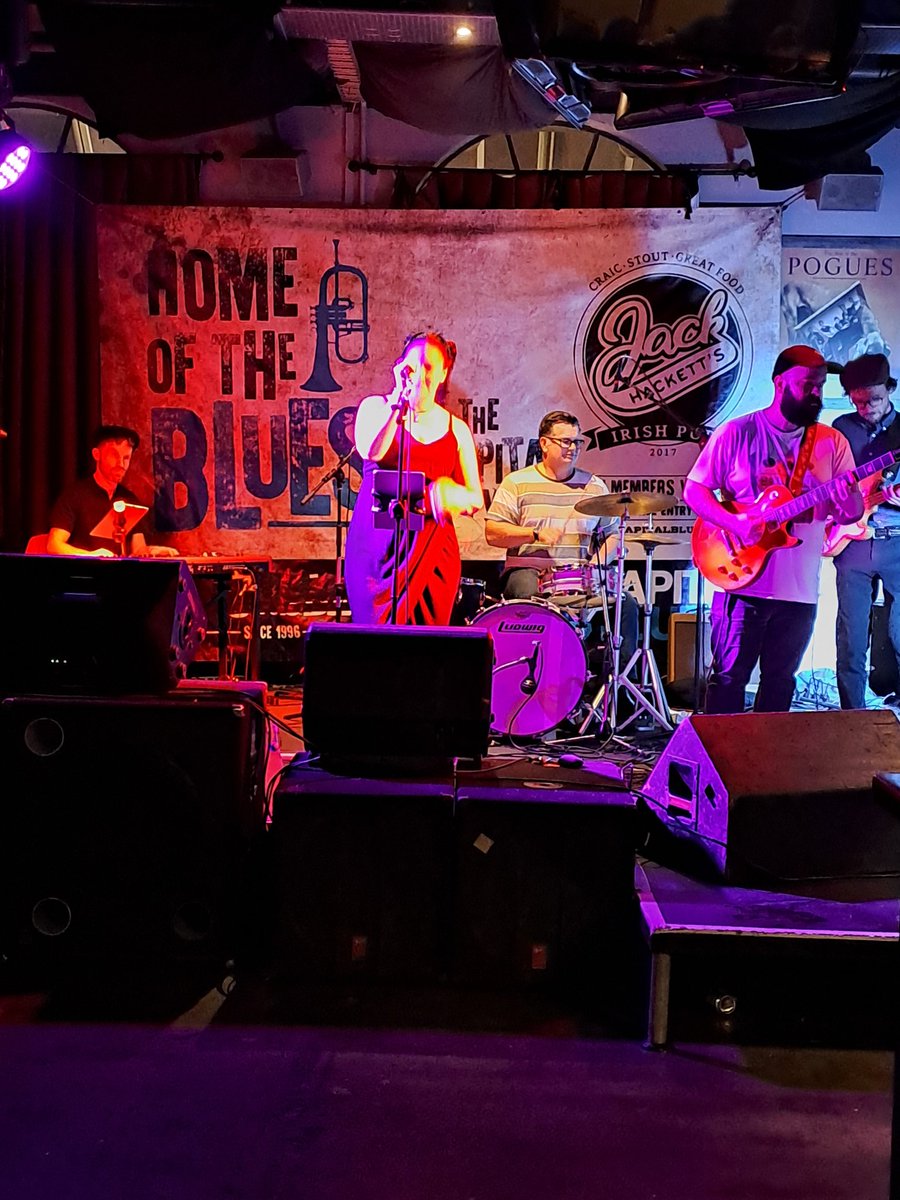 tutugd's tweet photo. Big night out, wine and fabulous blues music. #jadeeruandthesaviors #jackhacketts https://t.co/2yPlQqUI7K