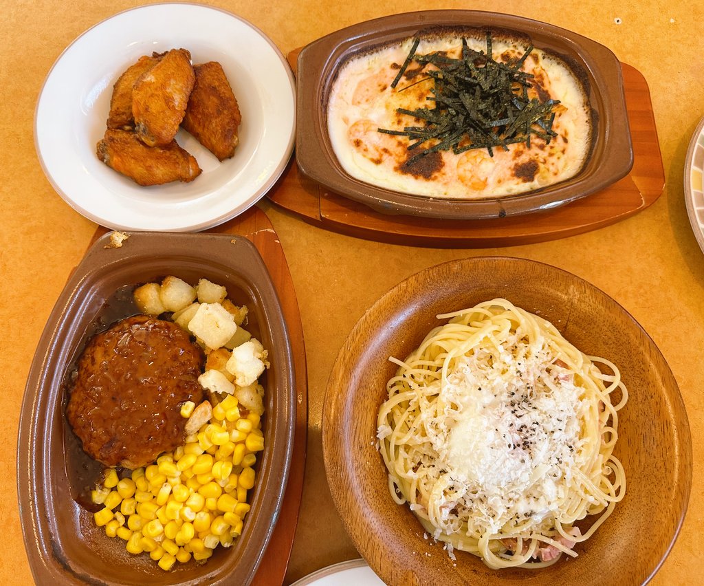 KafeeNyowa's tweet photo. 今日は遅めのお昼食べました!
久々のサイゼリヤ〜
もう夕飯の時間ですね!
お仕事お疲れ様です✨🍀
금요일! 모두들 일 수고하셨어요! 💚✨
오늘 9시! Human flat fall 방송 예정✨
9時にゲームの配信する予定です!
twitchとYou Tube配信予定です!
よろしくお願いします🍀
#Kafee #お昼ごはん https://t.co/0sDC3SDGUD