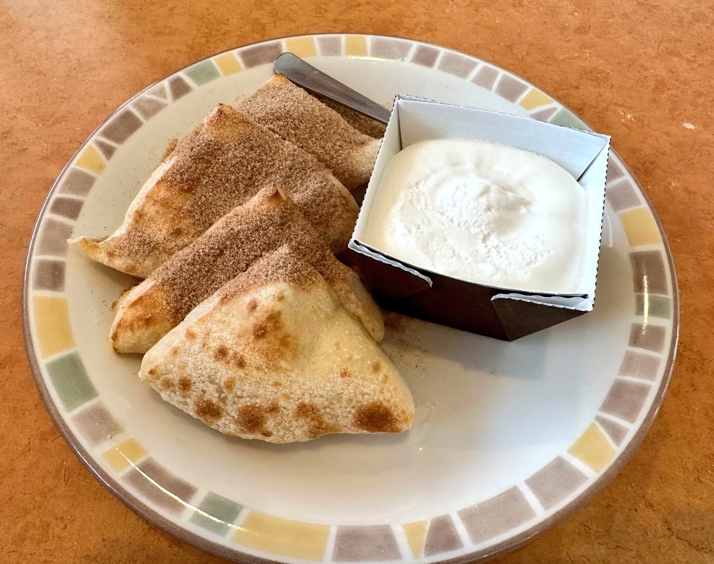 KafeeNyowa's tweet photo. 今日は遅めのお昼食べました!
久々のサイゼリヤ〜
もう夕飯の時間ですね!
お仕事お疲れ様です✨🍀
금요일! 모두들 일 수고하셨어요! 💚✨
오늘 9시! Human flat fall 방송 예정✨
9時にゲームの配信する予定です!
twitchとYou Tube配信予定です!
よろしくお願いします🍀
#Kafee #お昼ごはん https://t.co/0sDC3SDGUD
