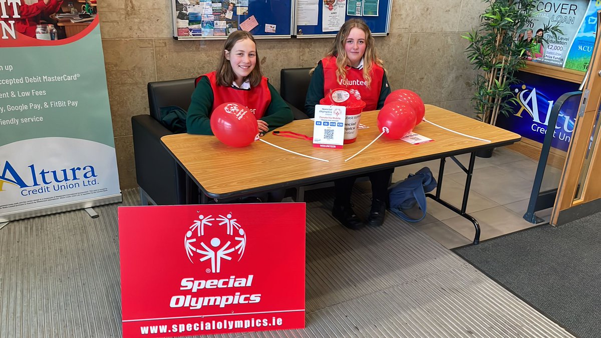 Thanks to the students from @GoreyCS for supporting our collection in Gorey and to @Altura_CU for kindly allowing them to collect in their <a href="/creditunionie/">Credit Union</a> store.