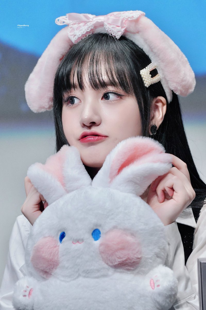 Flippedberry's tweet photo. 20230414

#liz #Liz #LIZ #리즈 #아이브 #IVE https://t.co/FhB5F1fljG