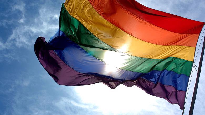 trash_italiano's tweet photo. Il Parlamento europeo ha approvato un emendamento che "condanna la diffusione di retorica anti-diritti, anti-gender e anti-Lgbtq da parte di alcuni influenti leader politici e governi nell'Ue, come nel caso di Ungheria, Polonia e Italia". https://t.co/tPFEuwyP19