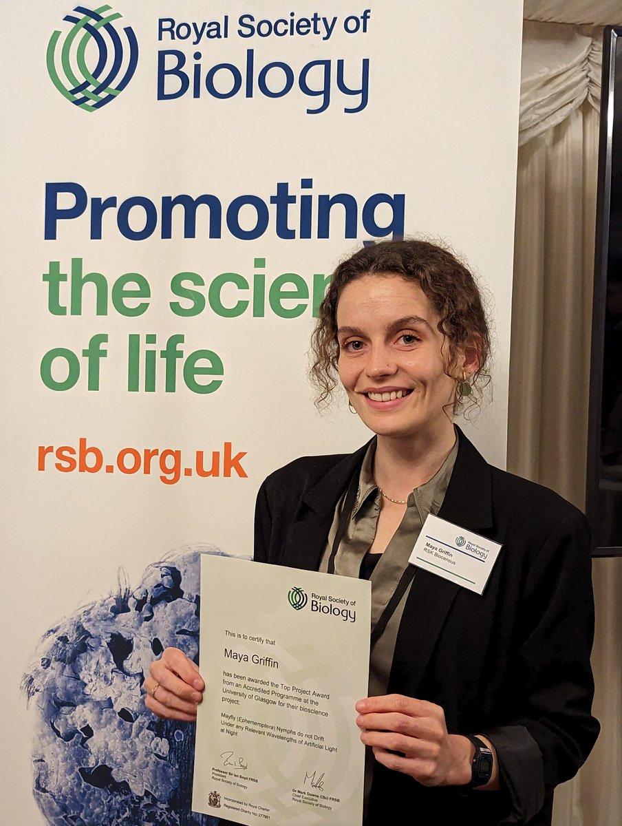 So pleased to see our first @RoyalSocBio project award winner from @UofGLifeSci degrees is a Marine & FW Biology graduate!! @UofG_SBOHVM well done @MayaGriffin138, can't wait to follow your career (and lovely to hear what you've been up to recently)! @LauraCMcCaughey
