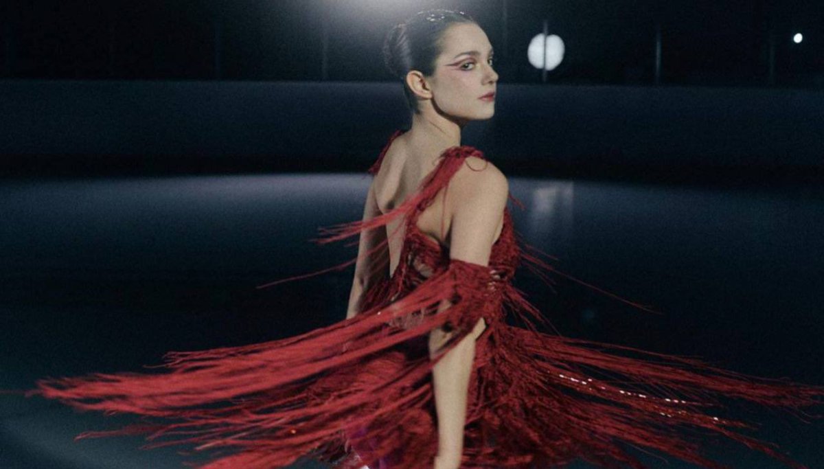 Ахуеть
Просто ахуеть
Будто кадр из фильма про балерин