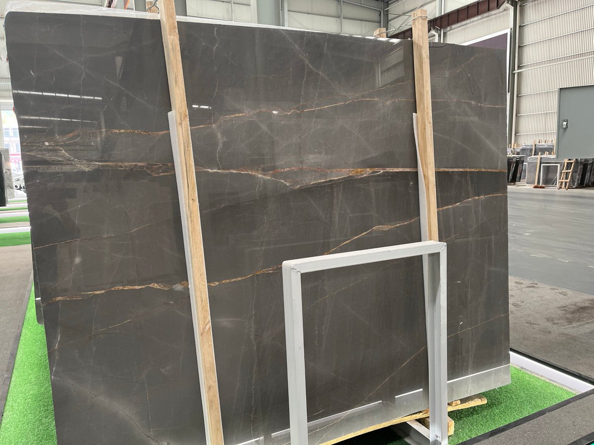 Caleb_Huang2000's tweet photo. Great Sahara Noir Grey Marble!
WhatsApp/Wechat:8618359569727👏
#kitchendesign #countertops #backsplash #cabinet #flooring #fireplace #bathroom #walltiles #usenaturalstone #marble #granite #travertine #quartz https://t.co/S4Va3oJLxk