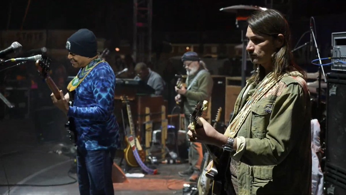 GratefulDeadHub's tweet photo. A few shots of @skullandrosesCA during @OteilBurbridge and friends set. @KimockMusic @MelvinSeals. #GratefulDeadSub #StayGrateful. #Melvin stole the show. Wow! @MelvinSealsJGB https://t.co/dRGmV8mcAl