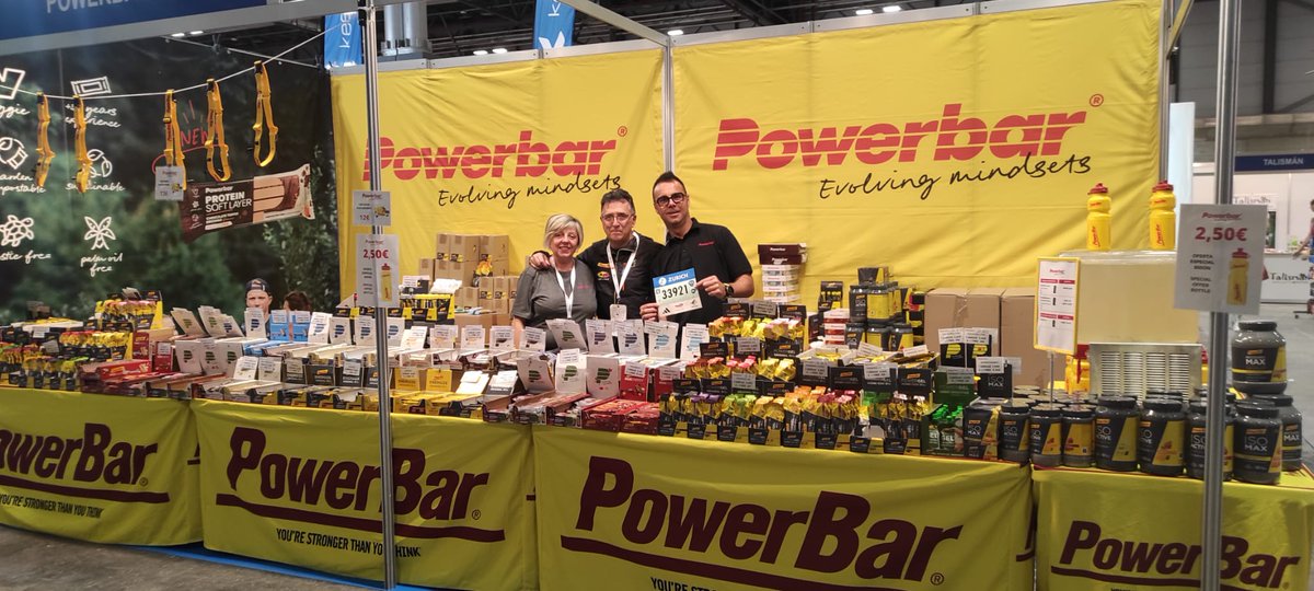 PowerbarIberica's tweet photo. Arrancamos ¡ 🏃♀️🏃🏃♂️
Os esperamos en el stand de #powerbar en la Feria del Corredor de @RNRmadmaraton
📍IFEMA (Pabellón 3) #RNRMadrid
#evolvingmindsets #maraton #madrid #corredor https://t.co/VlZd7F5cr4