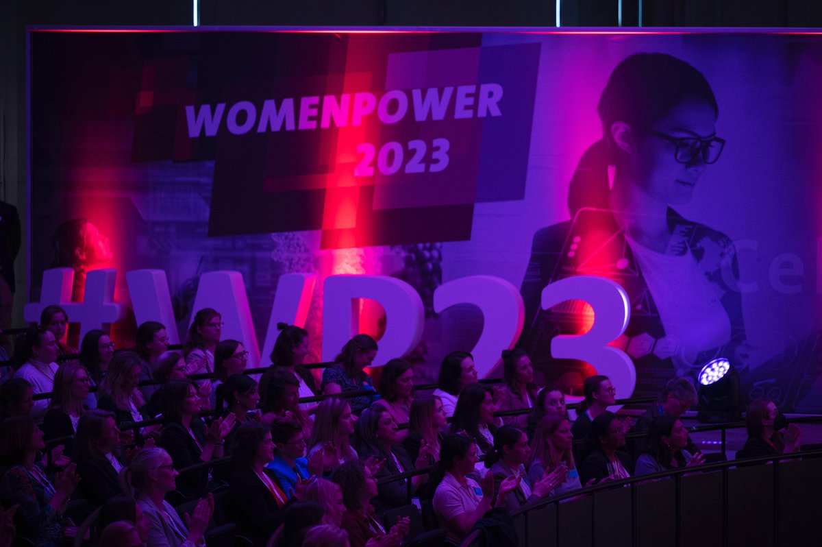 Welcome to #WomenPower23 💪
The opening with 
➡️ Julia Willie Hamburg, Minister for Education and Vice Minister President of Lower Saxony 
➡️ Fränzi Kühne, edding AG 
➡️ Katrin Reinecke, Continental AG 
➡️ Andrea Aulkemeyer,  Deutsche Messe AG 
➡️ Moderation: Ninia LaGrande