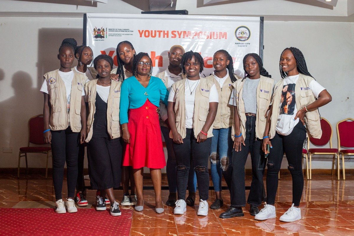 Lavende_akinyi's tweet photo. Polycom Development Project AGYWs were privileged to be part of the youth symposium that kicked off yesterday. For the youths, to the youths and the youthsπͺ, the time is now!!!
#tujibonge
@OS_YouthCenter
@polycomdev
@YouthAliveKenya https://t.co/lMSZ0rC1AF