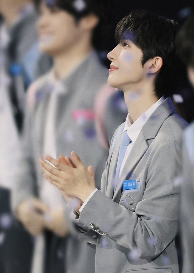 huiting28's tweet photo. You'll always shine the brightest. I love you! 💖
#LEEHOETAEK #이회택 https://t.co/ddgPYSzgnj