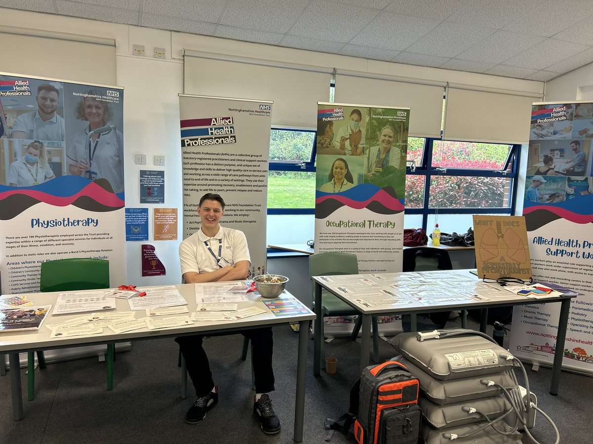 At the NUSA Careers Fair today representing AHP and AHP SW’s for @NottsHealthcare @AHPsNottsHC with my Student PAC Jack, Respiratory Physiotherapist Hayley and TNA and ex-Paramedic Michael #AHP #CareersFair