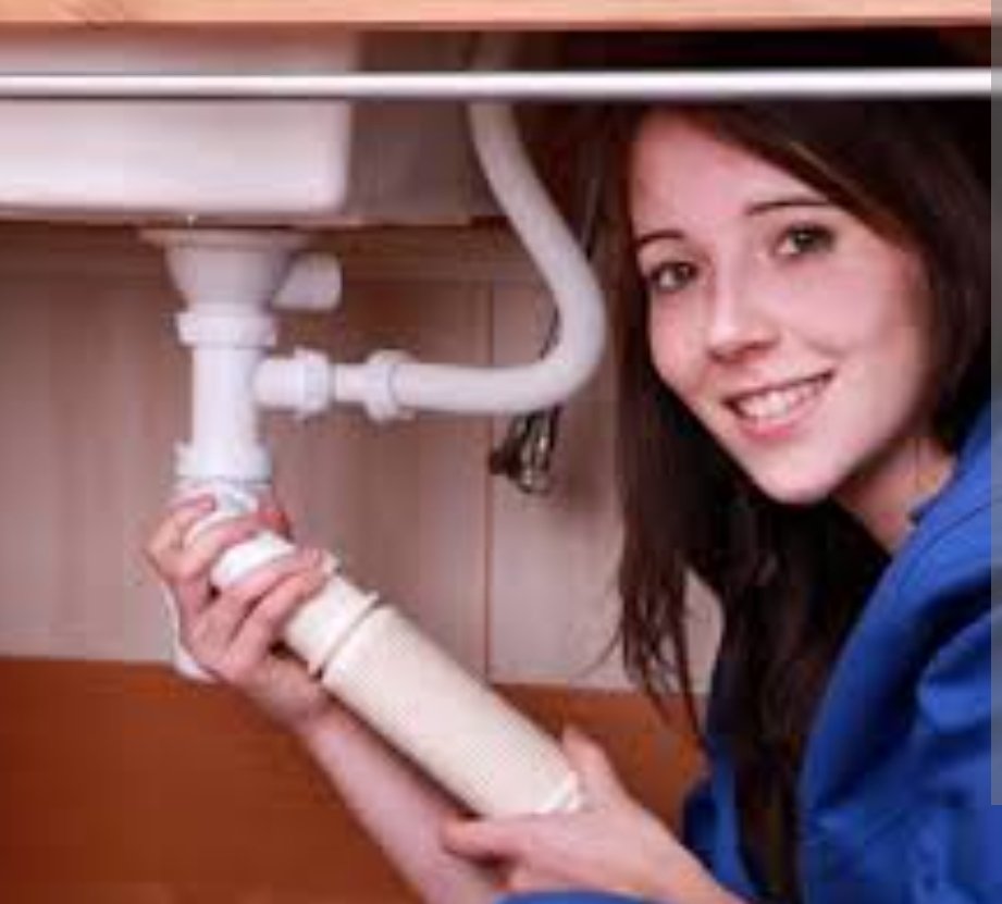 Итак, девочки, тред о том, как чистить сифон своими руками, если у вас плохо уходит вода из раковины/ванны/душевой

Чаще всего в таких ситуациях вы можете справиться самостоятельно, без чужой помощи и специальных инструментов

Погнали