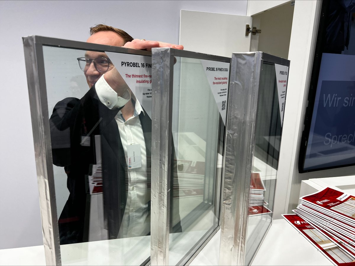 AGCGlassEurope's tweet photo. 🔥 Last day to discover our #Pyrobel glass at #BAU2023! This laminated #safety #glass comprises 2 or more sheets of glass and 1 up until 15 transparent #fireresistant #interlayers! For your safety and protection!
📍 Meet the Pyrobel team in Hall C3, Stand 239 - Messe München https://t.co/A7l1f0bR2P