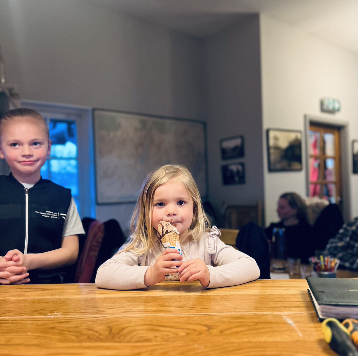 WE NEED YOUR HELP! 
We have been nominated for an award at the Scottish Hospitality Awards!!
It would be a great help to us if you could take 2 mins to vote! 
We are up in the category - best family dining restaurant! 🙏 
Thanks to whoever nominated us!!😊
surveymonkey.co.uk/r/The6thScotti…