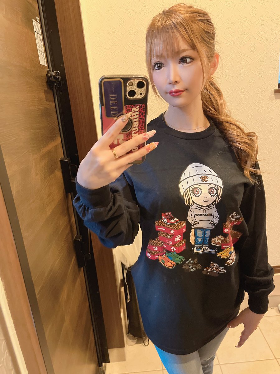 tayui_ayuki's tweet photo. やっと着れた💖
かわちすぎませんか🫶🫶🫶
#ayu25thAnniversary
#ayu25th
@ayu_19980408
#bacement https://t.co/nWsmYvtKJz