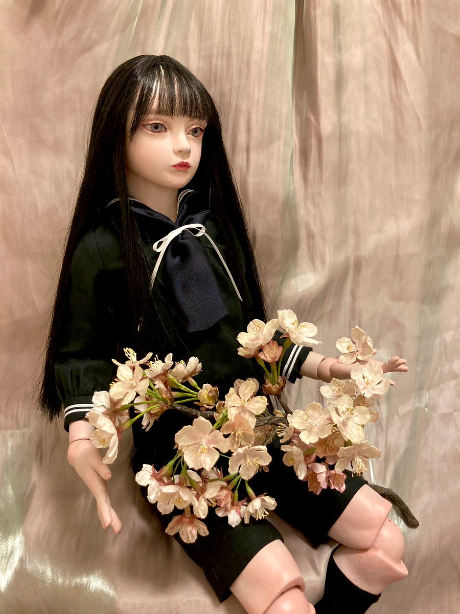 明日から人形の店ぼらん・どぉる様にて「SO COOL!!」展が始まります。
搬入の際、少し店内を拝見させて頂いたのですが超絶COOLでした。
ぜひご高覧下さい。
