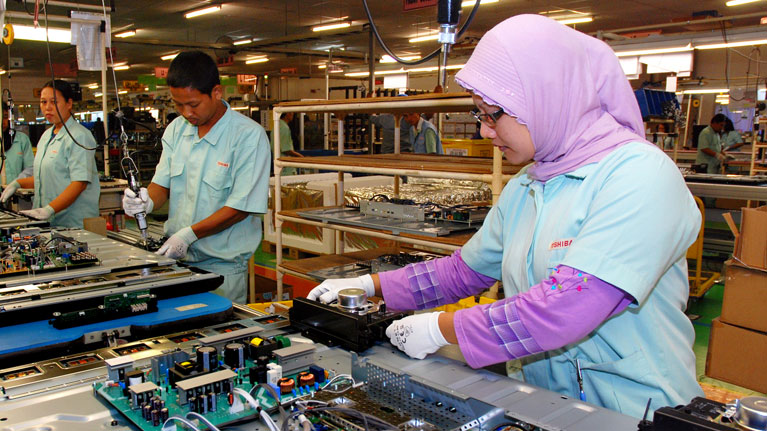 ilo's tweet photo. Is your country applying international labour standards?

Check out the @ilo 2023 report of the Committee of Experts on the Application of Conventions and Recommendations to find out ⬇️

https://t.co/j2Kvfe4fnT https://t.co/UiPZFzhZLu