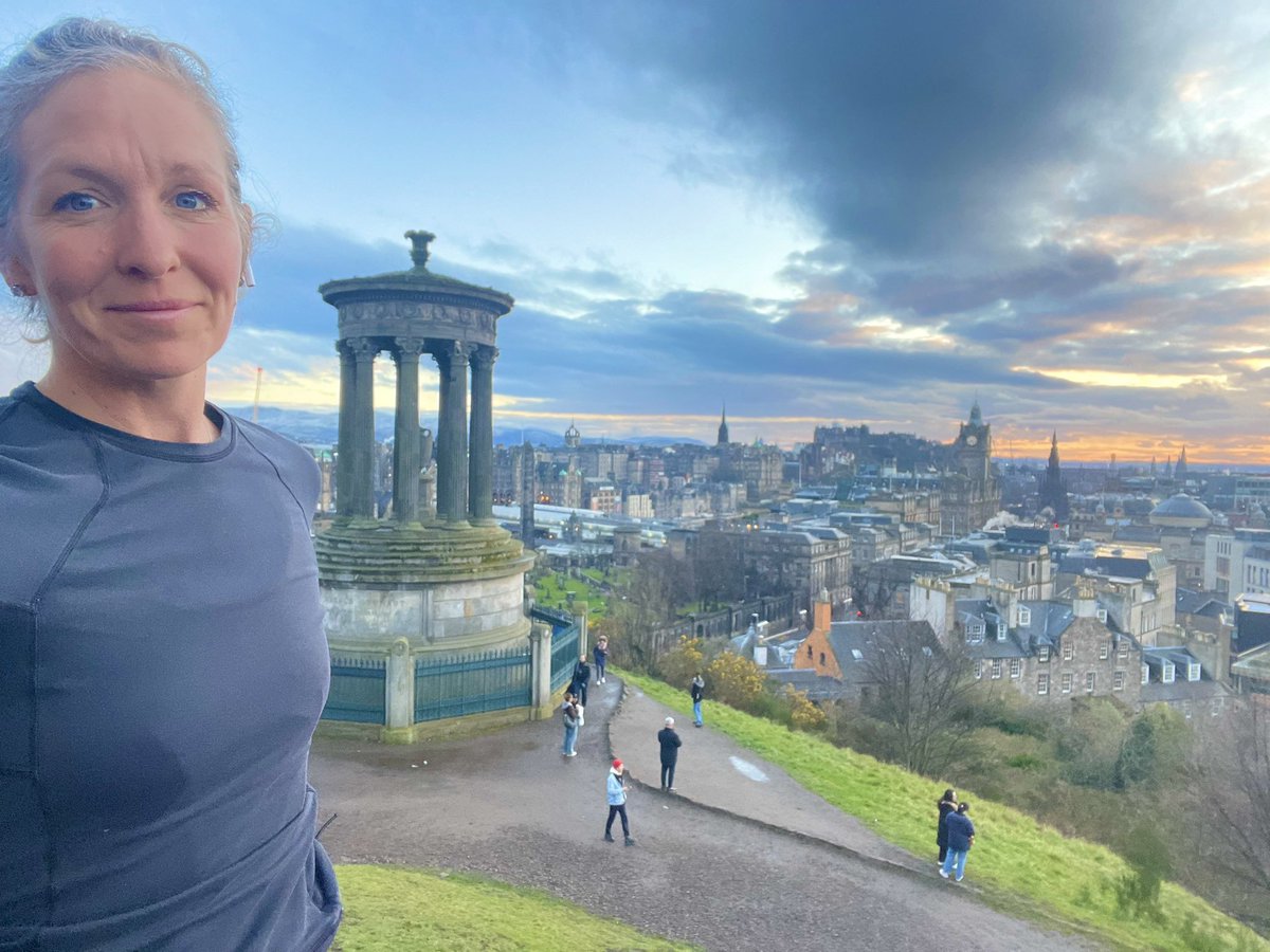 Good luck to our super 16 runners taking part in the London Marathon today 🏃‍♀️🏃‍♂️

It'll be tough but we know you'll smash it and will all be cheering you on 💪