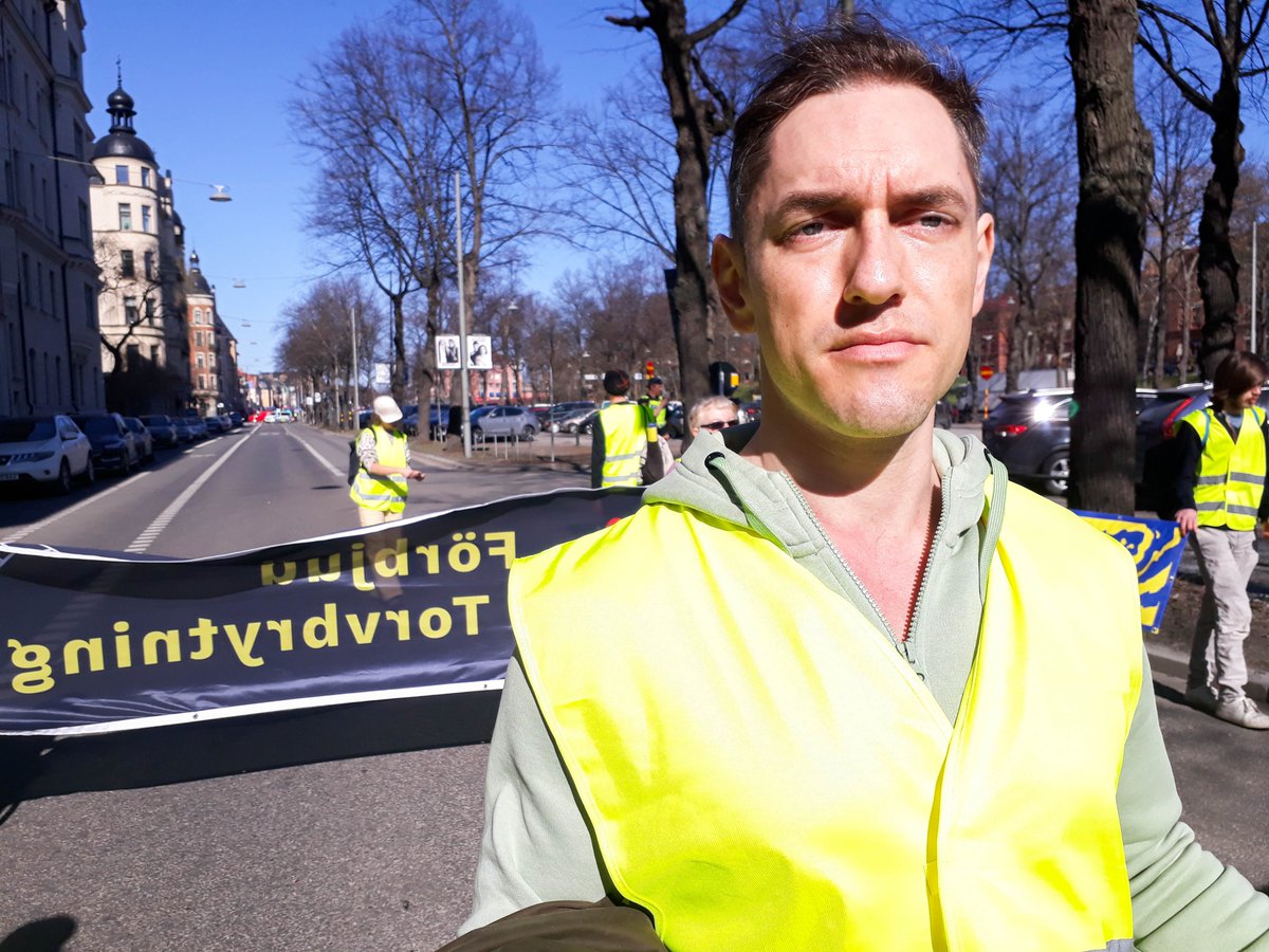 vatmarker's tweet photo. âšVĂ€lkommen till "Ingen vanlig demo" imorgon kl. 13: https://t.co/VvOPpdeOR3âš
#förbjudtorvbrytning #ÄterstÀllvÄtmarker #vÄtmarker #rÀddavÄtmarker #demonstration #demonstrationsrÀtt #demokrati #torv #svensktorv #torvbrytning #politiskpÄverkan #ingenvanligdemo https://t.co/YIlFalvgZF