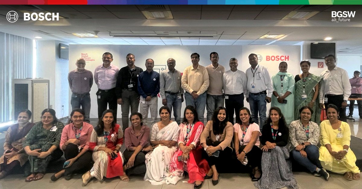 BoschSoftware's tweet photo. We recently felicitated the 1000 #Boschlers onboarded earlier this year for undergoing an intensive learning program with BGSW T-Hub. It covered foundation programmes at various technical streams, enabling them with the right skills to build future-fit solutions.
#alt_future https://t.co/RTxvAX7WPS