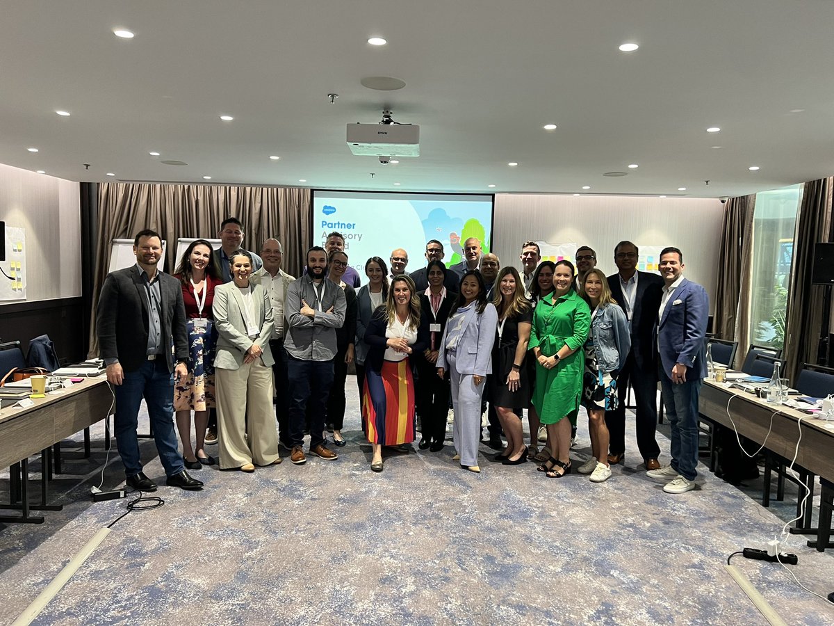 I just spent an awesome 2 days in Lisbon with this incredible #marketingcloud partners at the #salesforcepartneradvisoryboard meeting. We laughed, we challenged, and we were inspired. Hopefully we can all gather again in June before Connections.