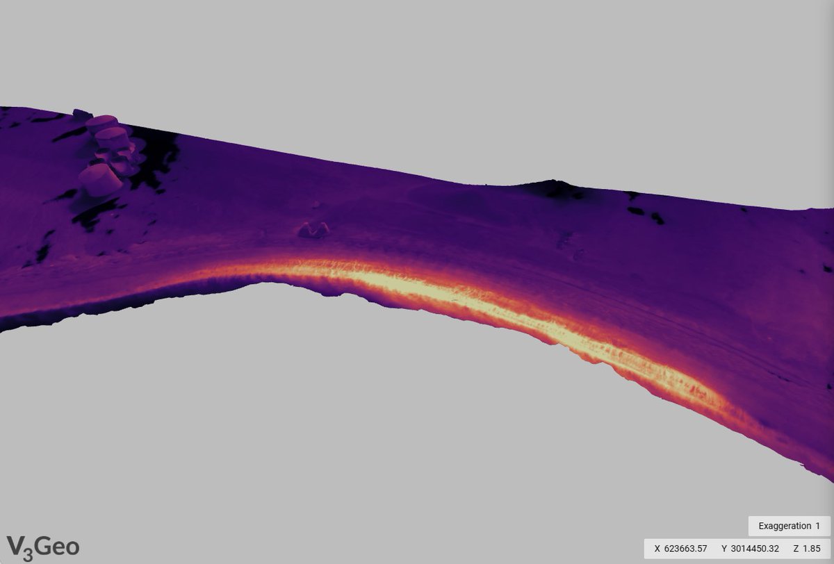 The thermal and RGB models of Whalers Bay on #DeceptionIsland are now published on @v3_geo v3geo.com/model/513 v3geo.com/model/514Enjoy exploring them and check out the seals on the thermal image #volcano #volcanomonitoring @UiB_Rotevatn @HurtigrutenEXP @abdngeology