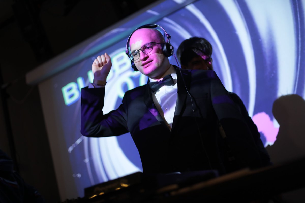 BUBBLE CLUB tweet media