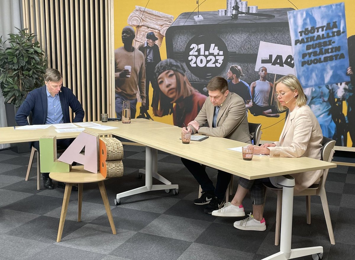 JonnaHeliskoski's tweet image. Kuntalaisten omistajuuden aika - Nyt! Viimeiset valmistelut ennen h-hetkeä. 

#OmistajuudenAika #SitraLab