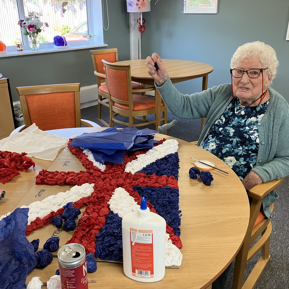 terrysplacechi's tweet photo. Coronation preparation is well under way at Terry’s Place. Check out this amazing Union Jack being made Kathleen!

We have a Coronation party planned for next month and our visitors can’t wait.

🇬🇧❤️🤍💙

#king #coronation #chichester https://t.co/OXwoomqkIu