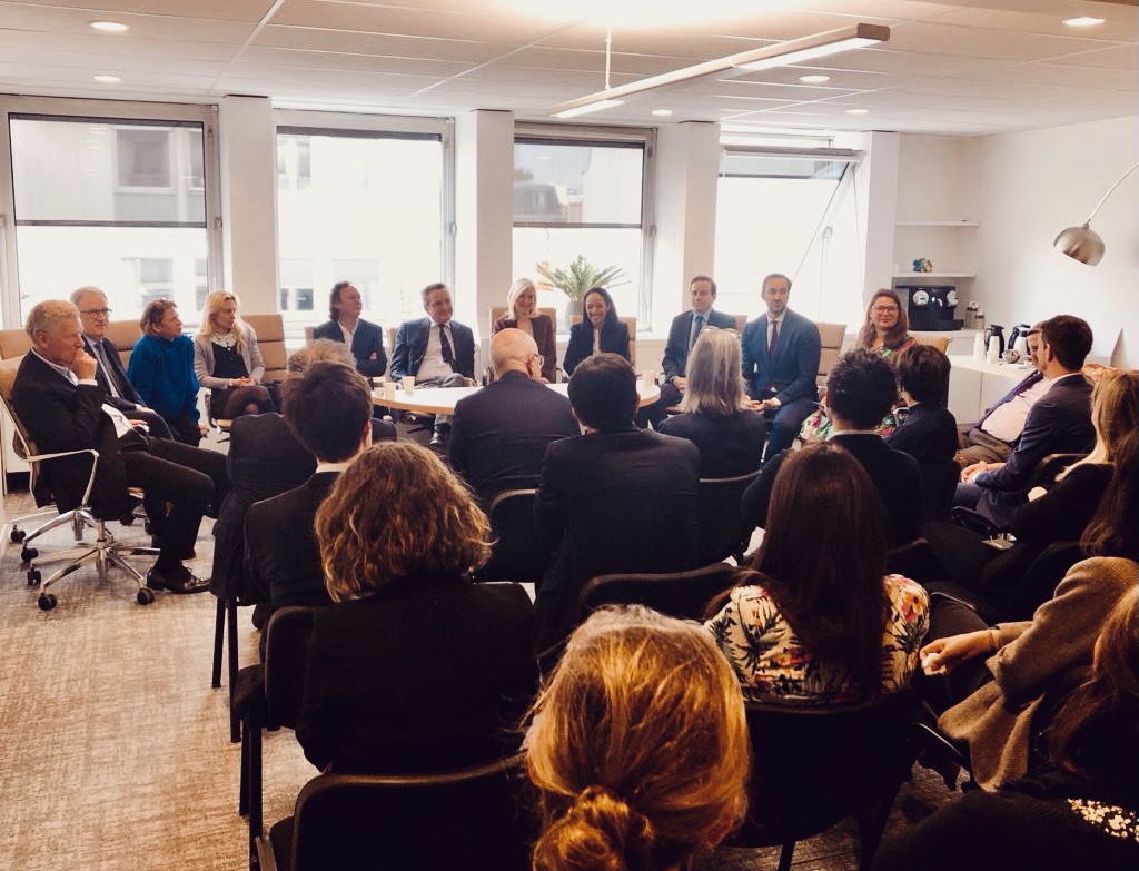 Herald recevait ce matin les #candidats aux #élections au #bâtonnat et vice-bâtonnat de Paris.

🙏Merci aux candidats de s'être plié au jeu des questions/réponses.

📌 Le cabinet est heureux d'avoir contribué à ce dialogue confraternel entre #avocats et candidats.

#Bâtonnat2024