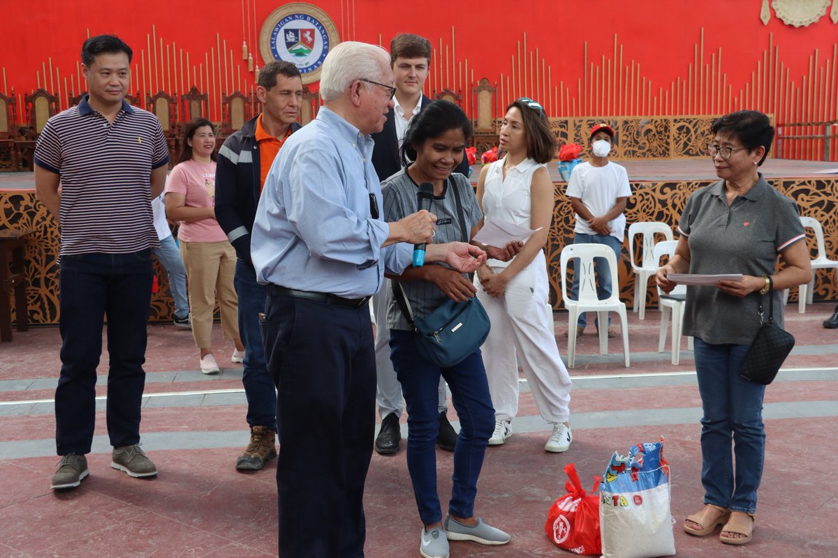 batspiocapitol's tweet photo. The AICS program is a social safety net to support the recovery of Batangueño individuals and families from unexpected crisis such as illness or death of a family member, and other emergency situations.
#BatangasMagiting
#HelpInMotion
#HindiIkawMaiiwan
#AICS https://t.co/8go5Z1tiNI
