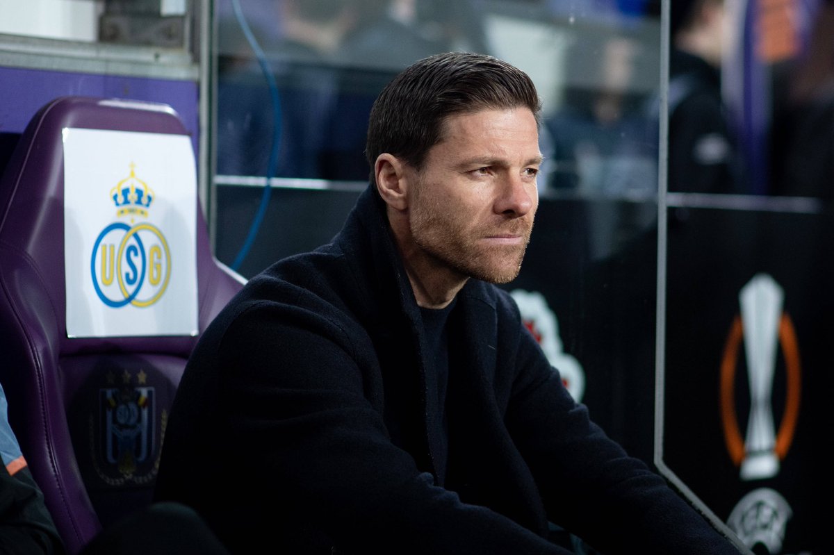 Livin_Liverpool's tweet image. What a top job this man is doing 😎

LFC Legend Xabi Alonso took over Bayer Leverkusen when they were in the relegation zone (16th) &amp;amp; has now taken them to 6th in the Bundesliga (they’re unbeaten in 12 right now) 🤯

Oh and he also brought them to the Europa League semi finals…