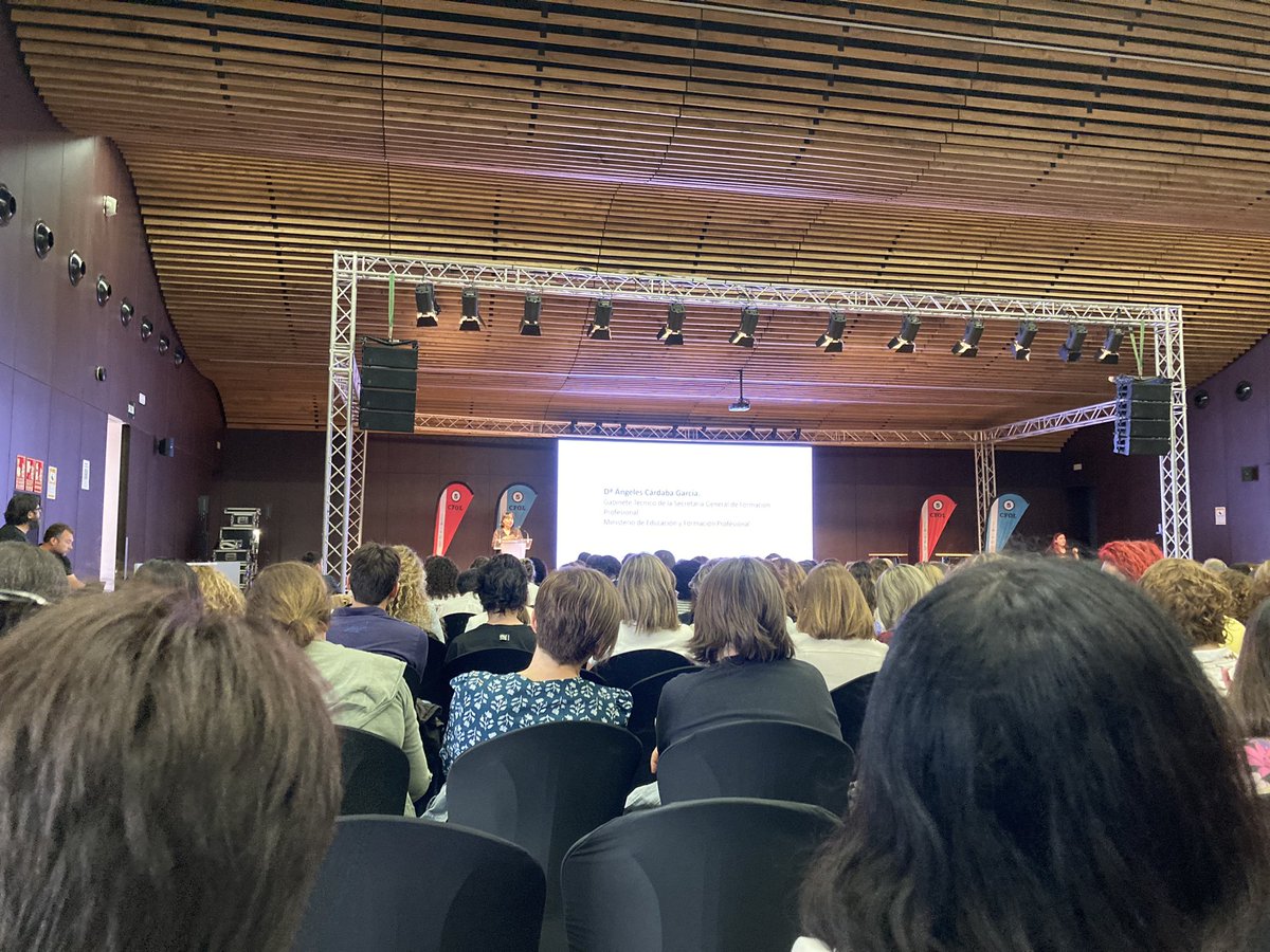 juanan_jafeber's tweet photo. Empezamos Congreso de FOL 🤗🤗 https://t.co/Trw43OUf3C